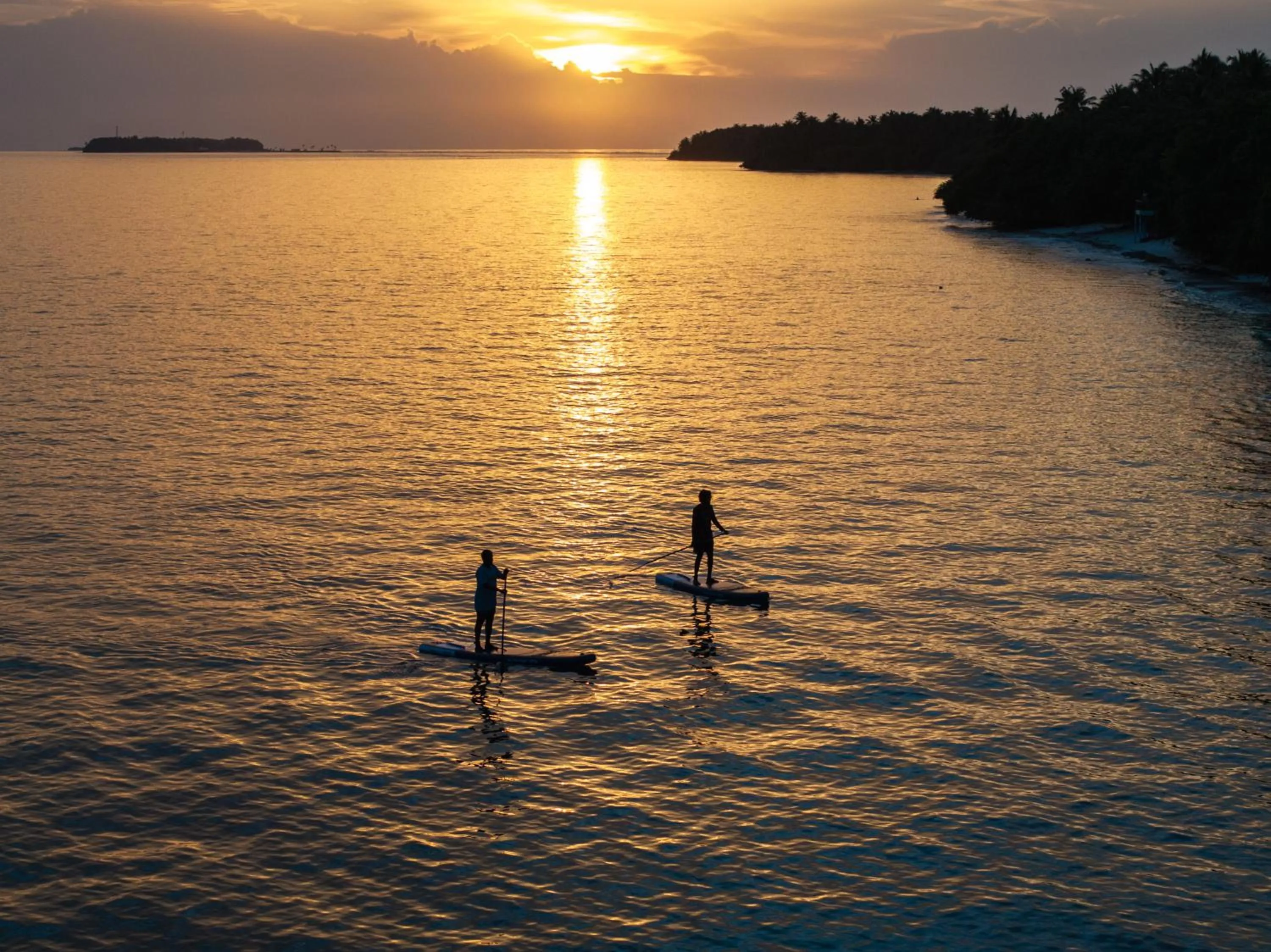 Sunset in Isla Retreat