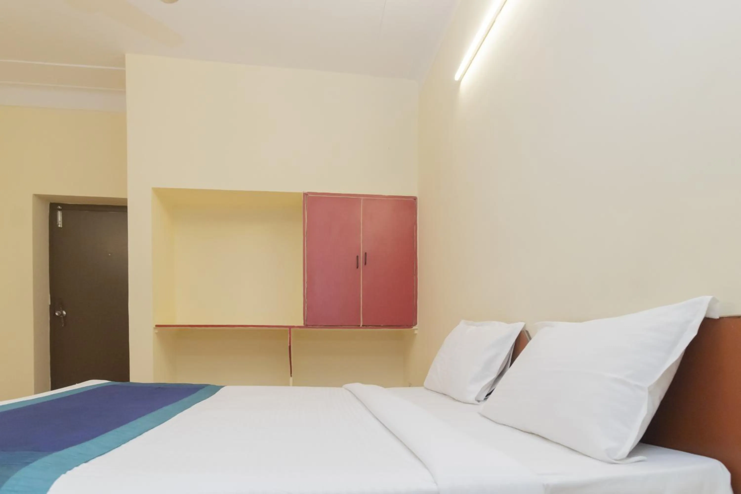 Bed in Hotel Telehaus International