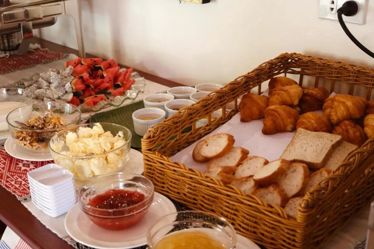 Food in Houngvilai Hotel