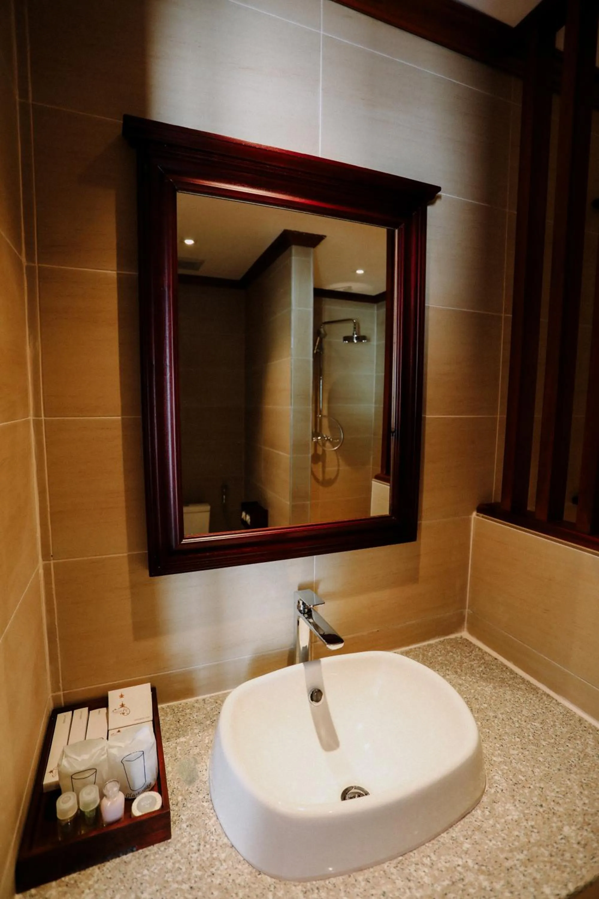 Bathroom in Houngvilai Hotel