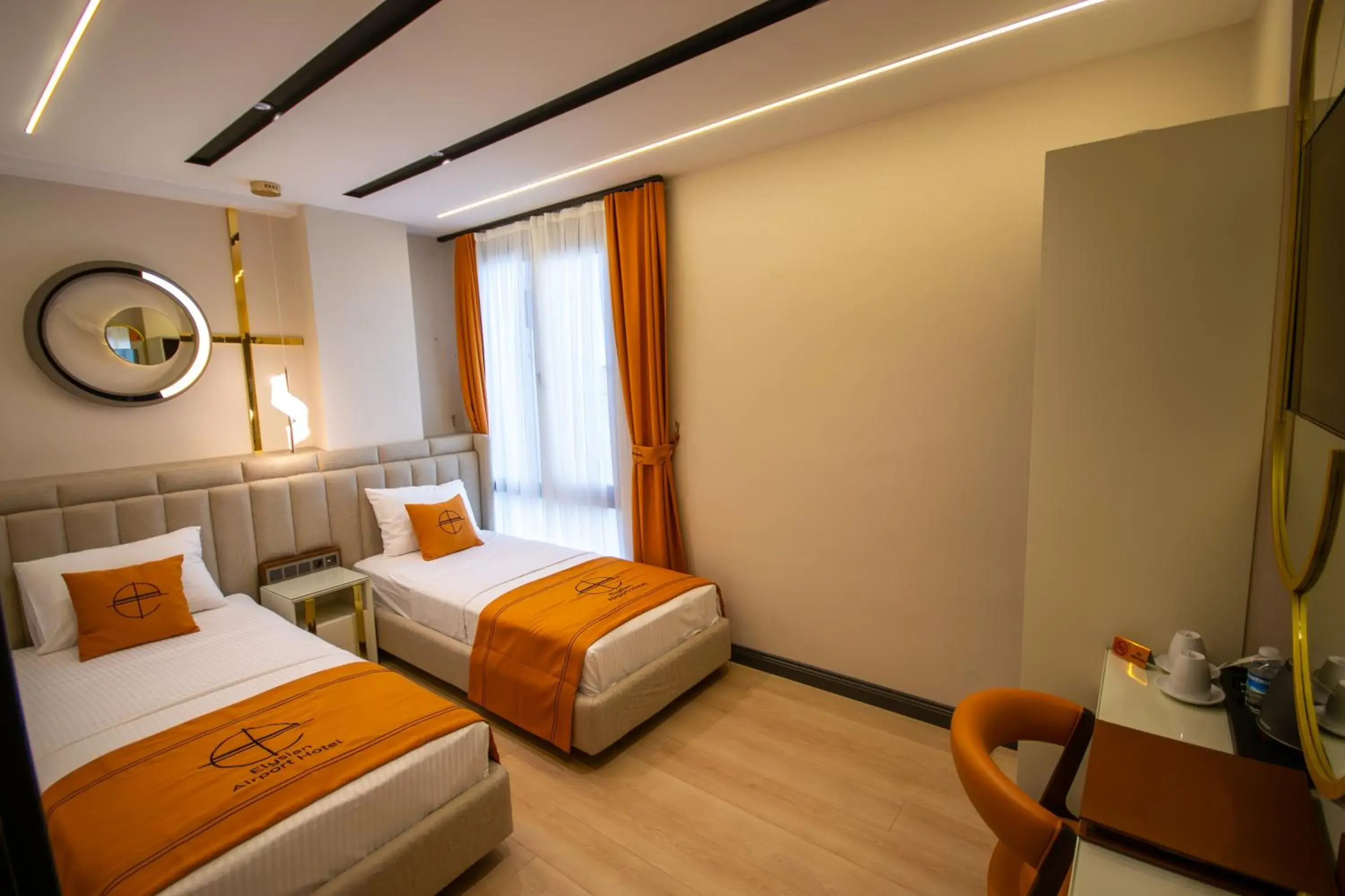 Standard Twin Room in Elysian Airport Hotel & Restaurant Standard Twin Room in Elysian Airport Hotel & Restaurant