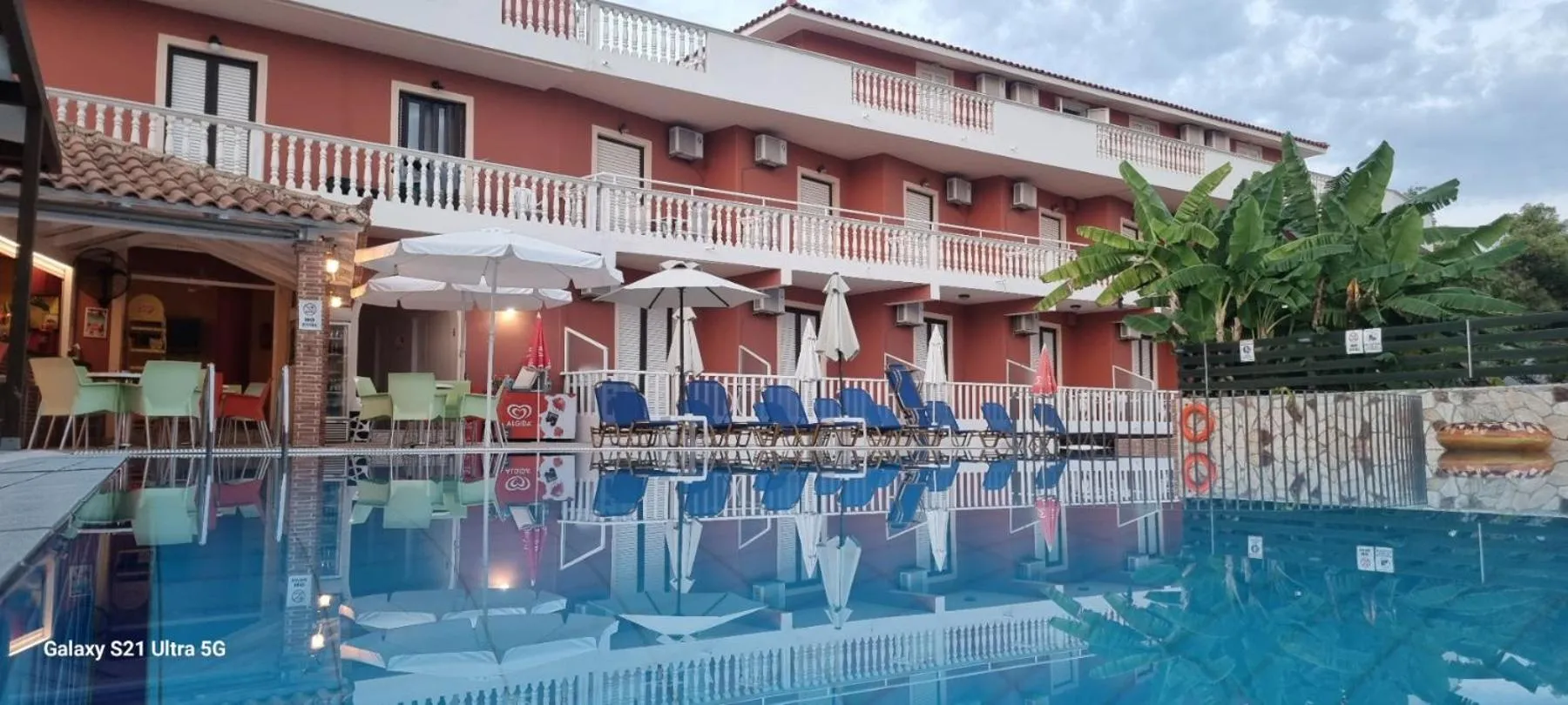 Property building in Alex Studios