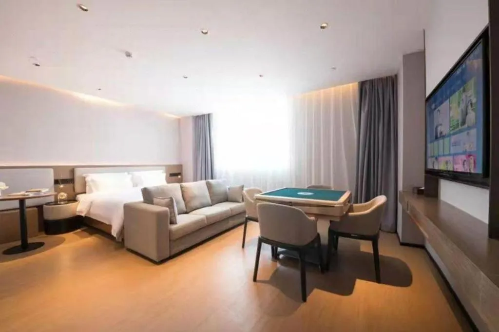 Bed in Yian Business Hotel