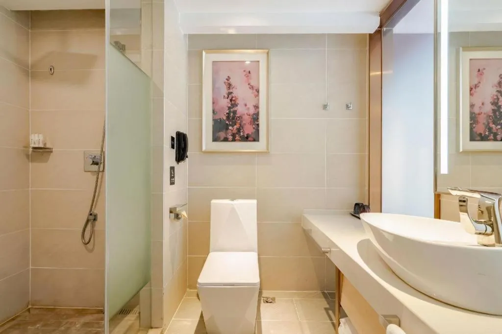 Lavande Hotel Wuhan Houhu Avenue Xingye Road