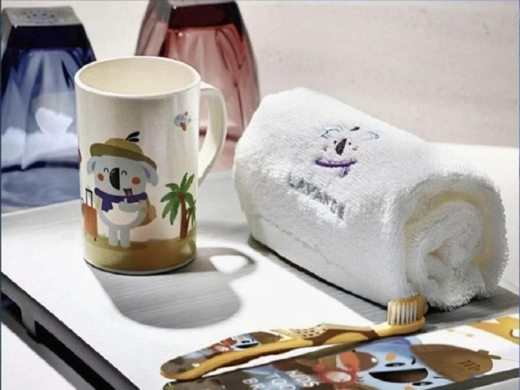 Lavande Hotel Wuhan Houhu Avenue Xingye Road