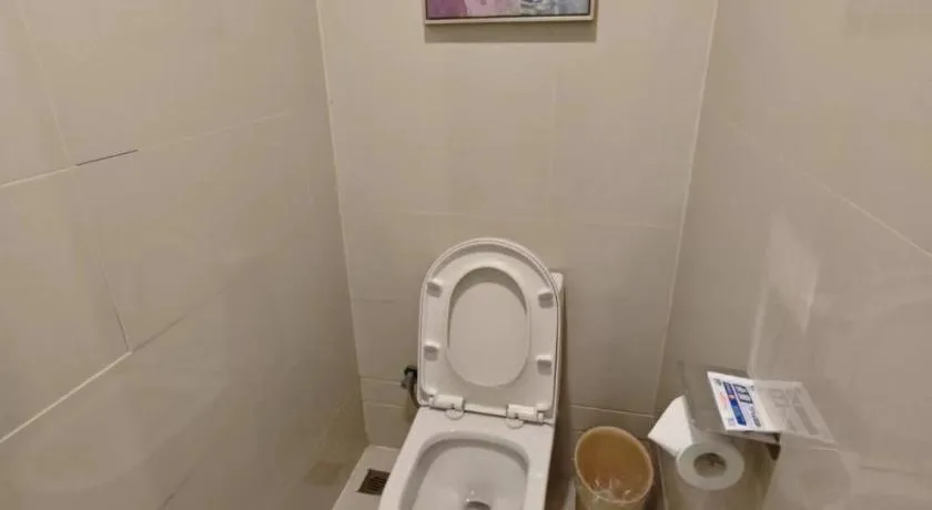 Echarm Hotel Wuhan Changjiang New District Gaoche Metro Station