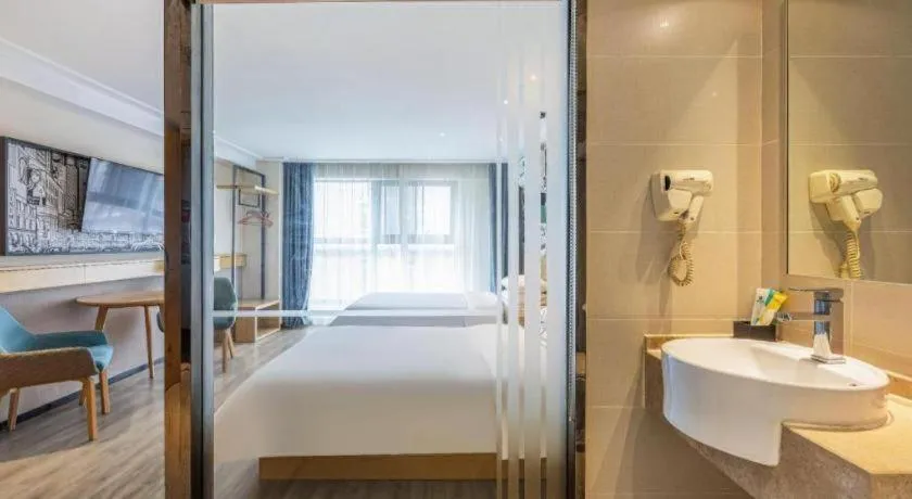 Bed in City Comfort Inn Wuhan Wangjiawan Yulong Road Metro Station