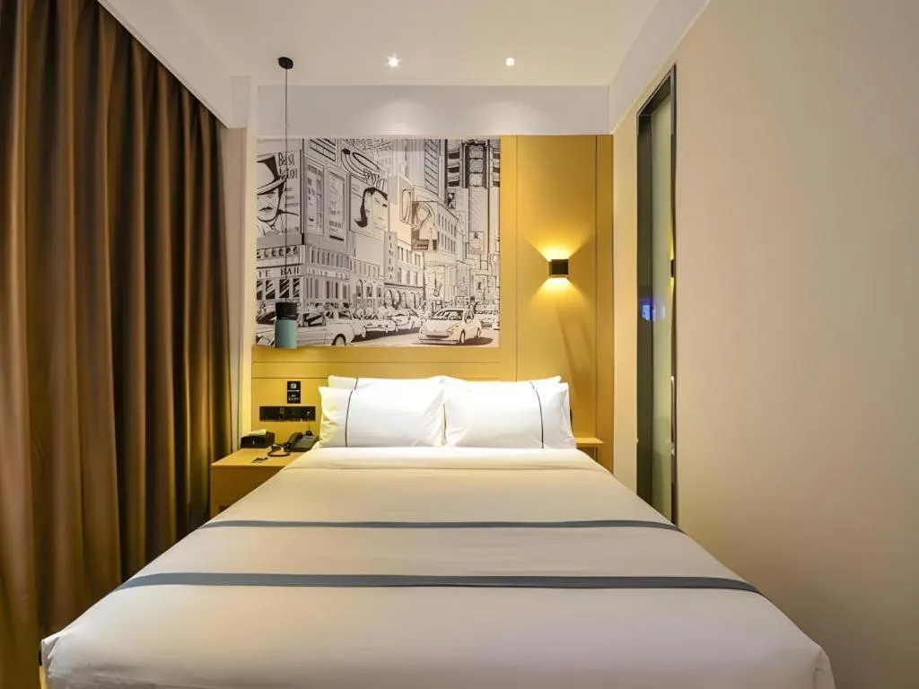 Bed in City Comfort Inn Wuhan Yuanlin Road Metro Station