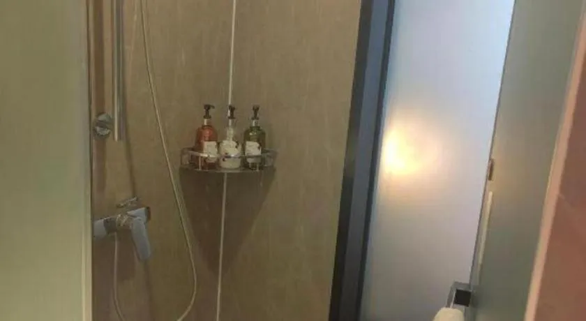 Borrman Hotel Guangzhou Quzhuang Metro Station