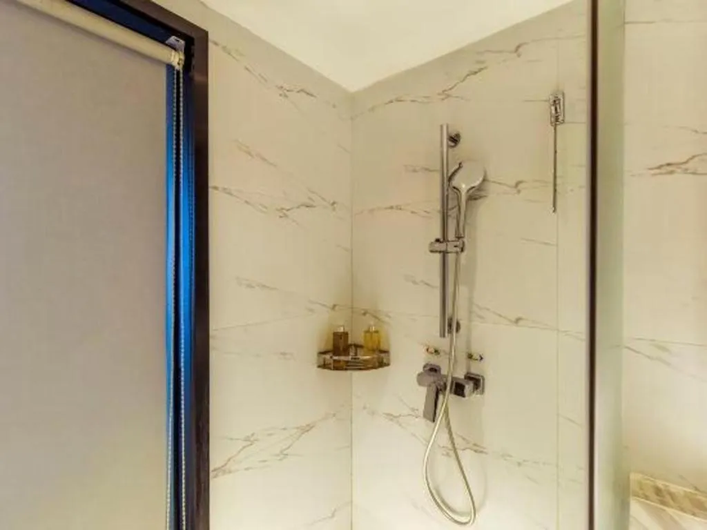 Borrman Hotel Guangzhou Quzhuang Metro Station