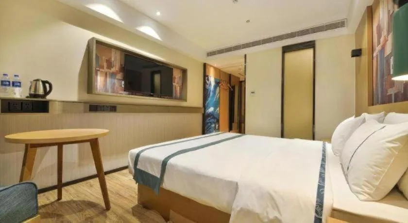 Bed in City Comfort Inn Wuhan Hankou Bei Light Rail Station