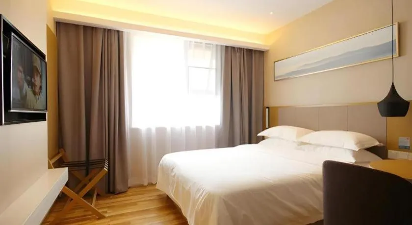 Bed in City Comfort Inn Wuhan Xudong Street Wangjiadun Metro Station