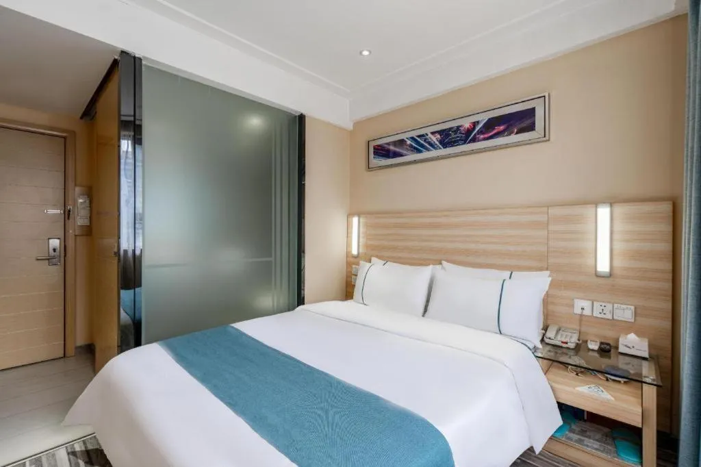 Bed in City Comfort Inn Wuhan Zongguan Metro Station