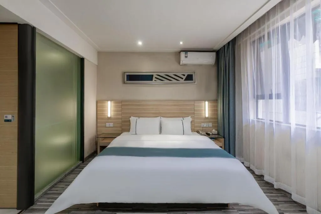 Bed in City Comfort Inn Wuhan Zongguan Metro Station