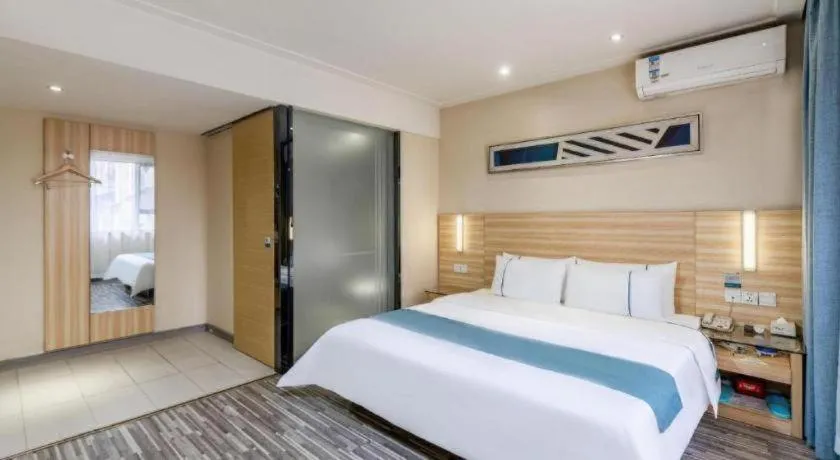 Bed in City Comfort Inn Wuhan Zongguan Metro Station