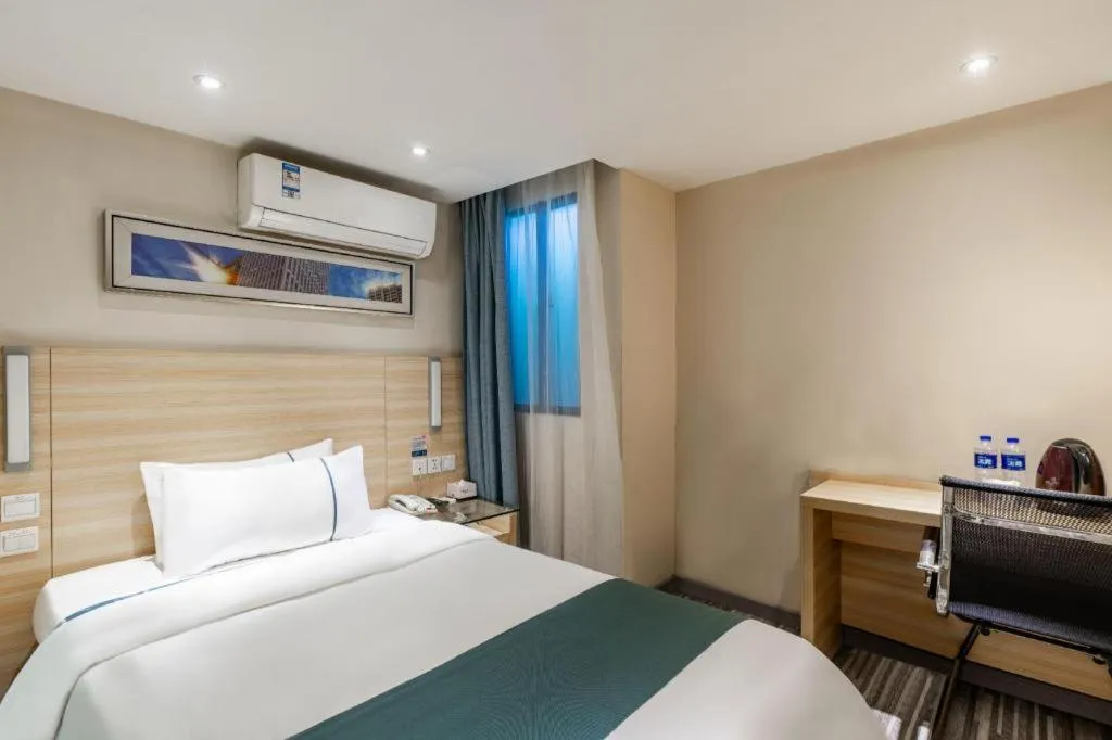 Bed in City Comfort Inn Wuhan Zongguan Metro Station