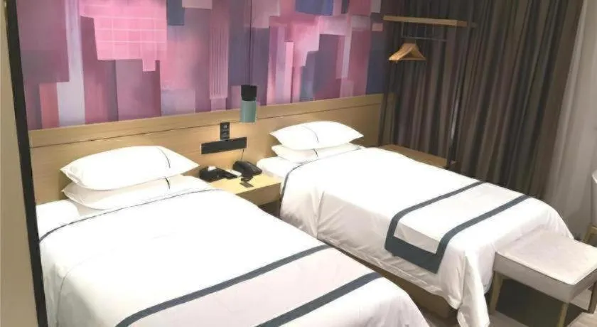 Bed in City Comfort Inn Guangzhou Shisanhang Shachong Metro Station