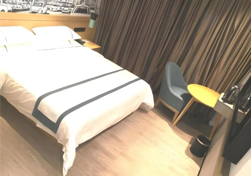 Bed in City Comfort Inn Guangzhou Shisanhang Shachong Metro Station