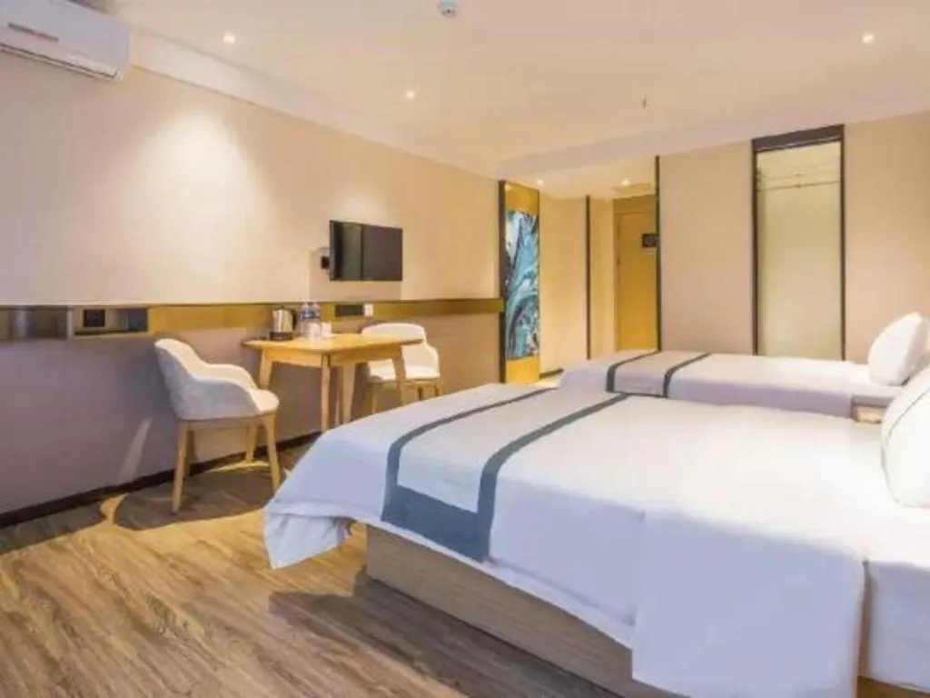 Bed in City Comfort Inn Guangzhou Shisanhang Shachong Metro Station