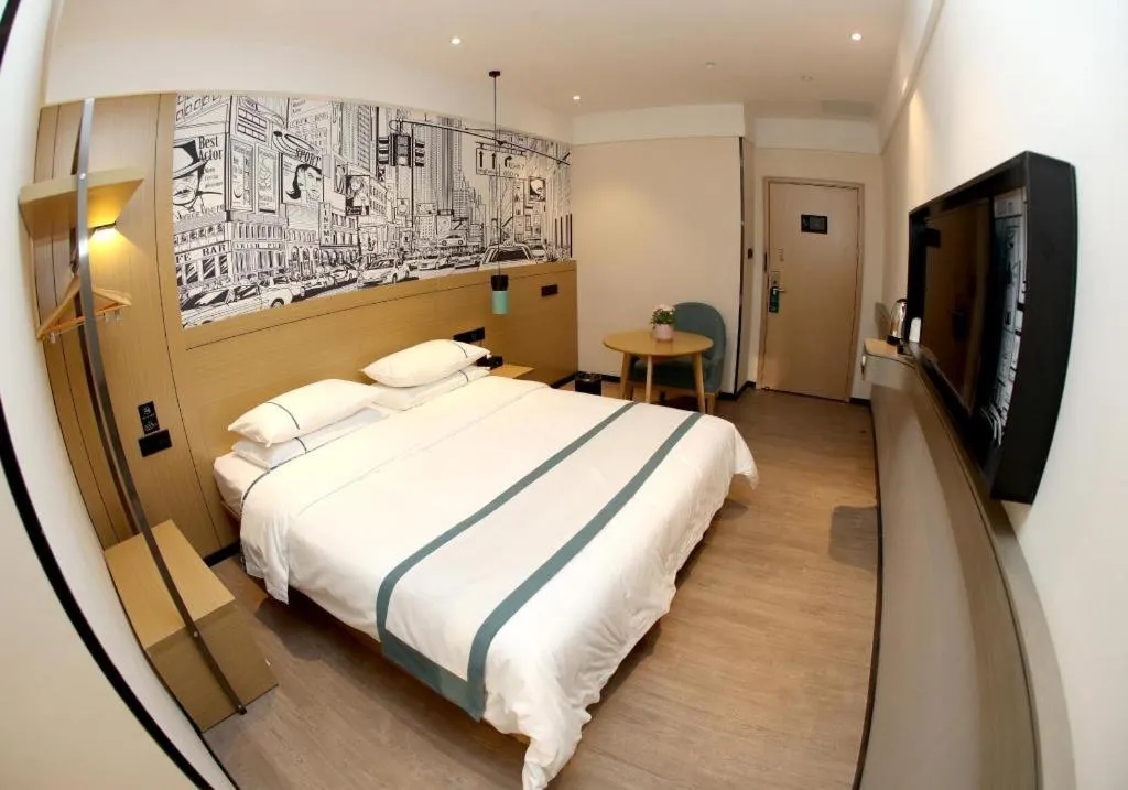 Bed in City Comfort Inn Guangzhou Shisanhang Shachong Metro Station