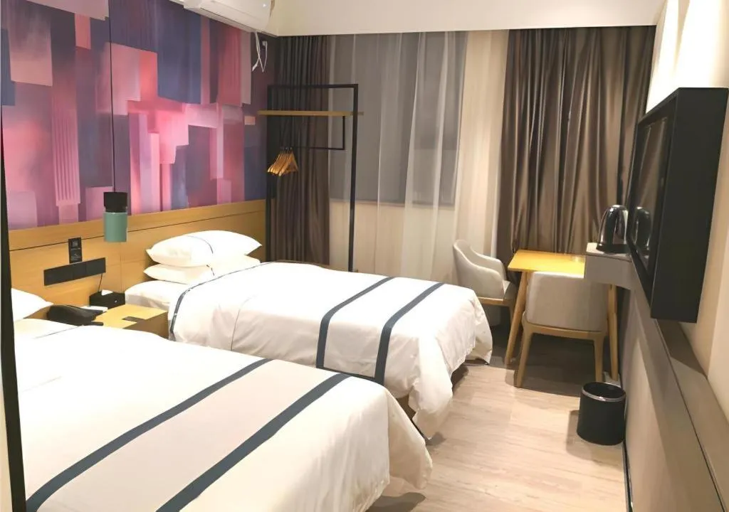 Bed in City Comfort Inn Guangzhou Shisanhang Shachong Metro Station