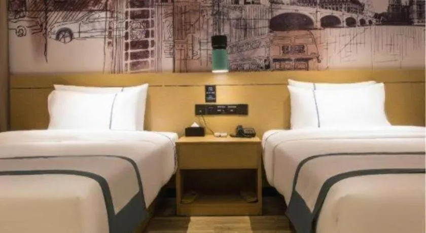 Bed in City Comfort Inn Guangzhou Shisanhang Shachong Metro Station