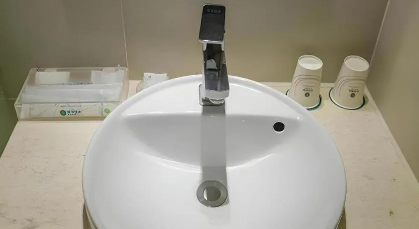 City Comfort Inn Wuhan Jiefang Avenue Xinrong Light Rail Station