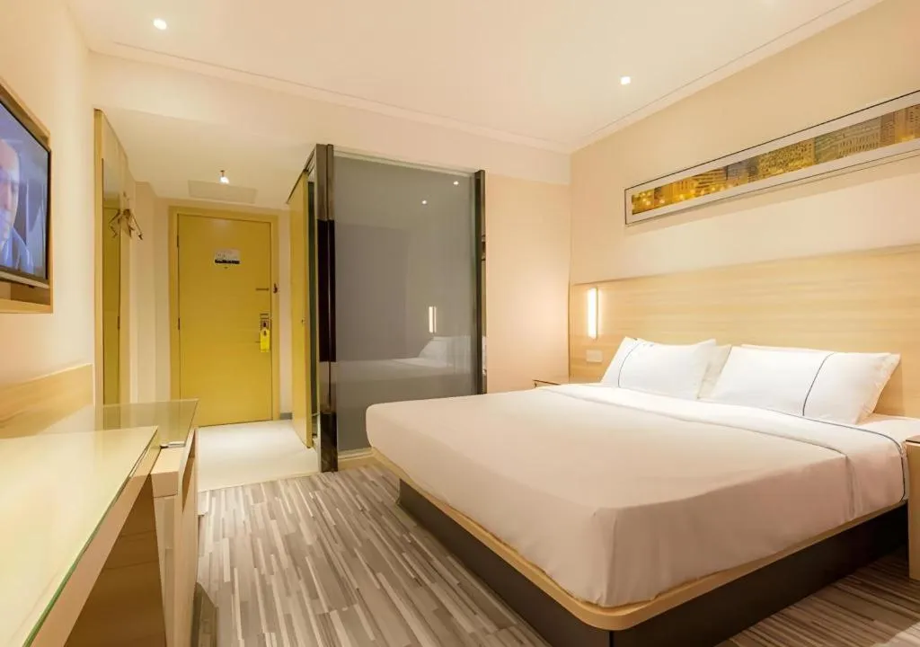 Bed in City Comfort Inn Wuhan Jiefang Avenue Xinrong Light Rail Station