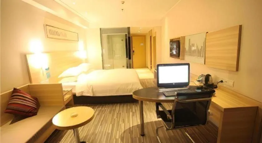 Bed in City Comfort Inn Wuhan Jiefang Avenue Xinrong Light Rail Station
