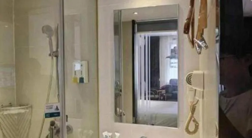 City Comfort Inn Wuhan Jiefang Avenue Xinrong Light Rail Station