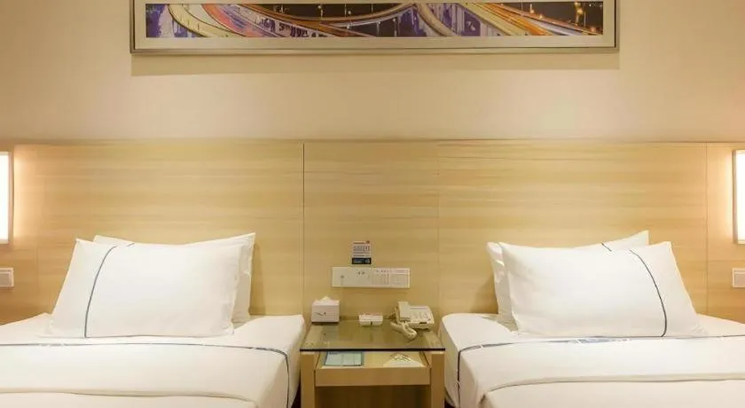 Bed in City Comfort Inn Wuhan Jiefang Avenue Xinrong Light Rail Station
