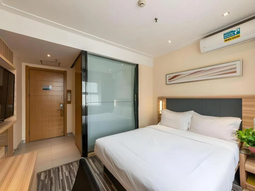 Bed in City Comfort Inn Zhengzhou Railway Station Erqi Square