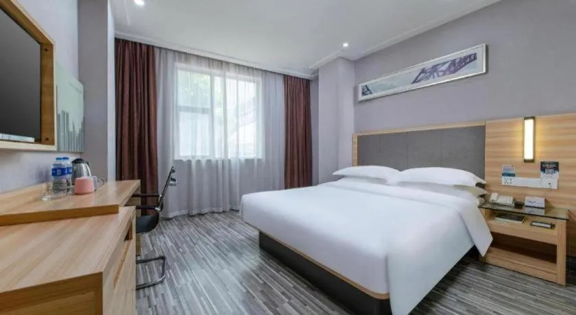 Bed in City Comfort Inn Zhengzhou Railway Station Erqi Square