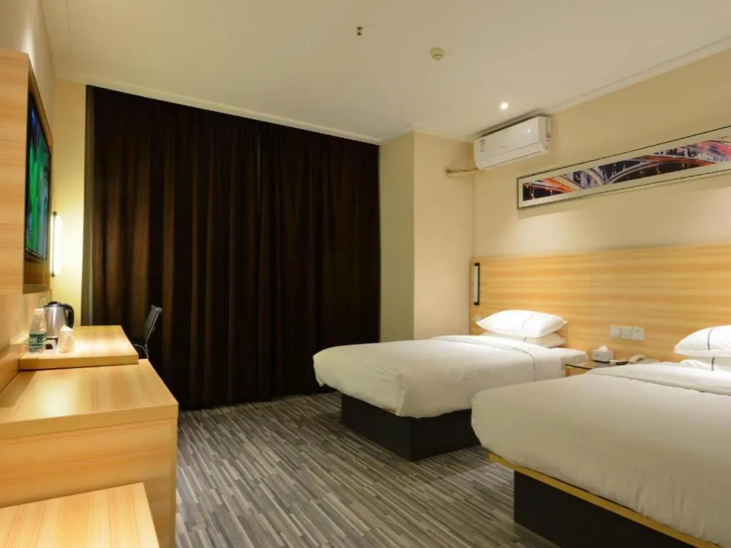 Bed in City Comfort Inn Zhengzhou Railway Station Erqi Square