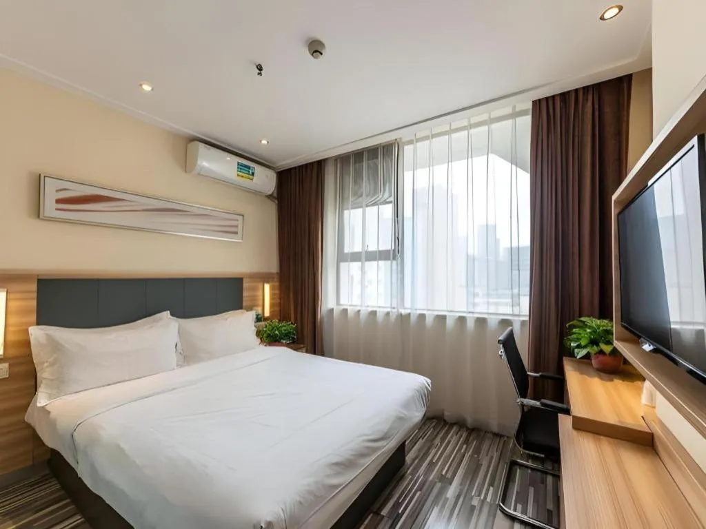 Bed in City Comfort Inn Zhengzhou Railway Station Erqi Square