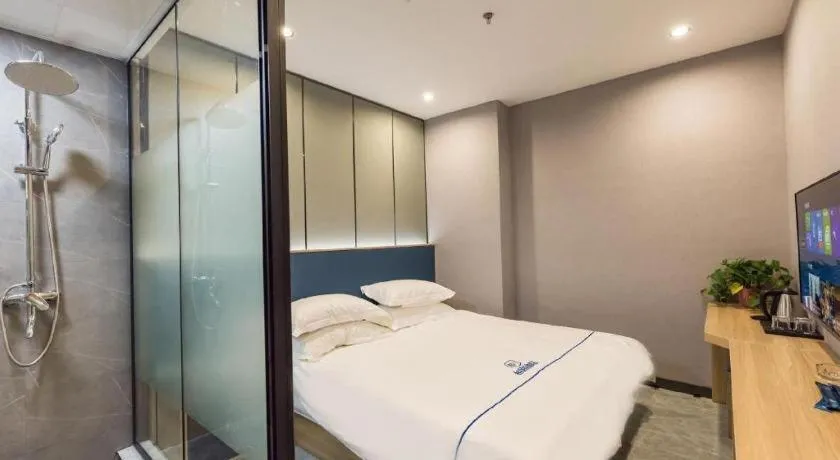 Bed in City Comfort Inn Zhengzhou Railway Station Erqi Square