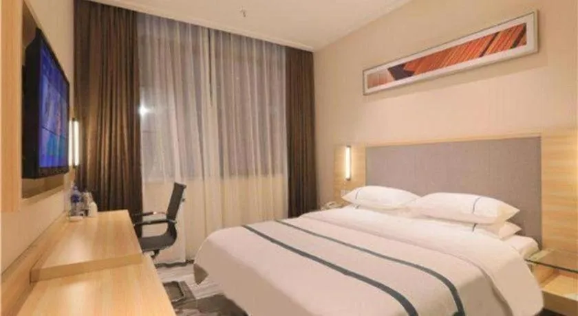 Bed in City Comfort Inn Zhongshan Nanqu Subdistrict Yong'an Square