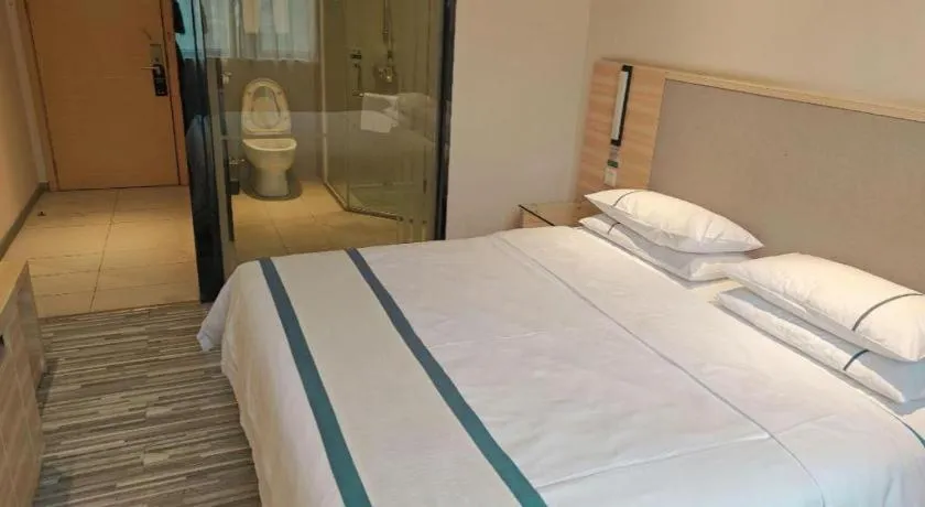 Bed in City Comfort Inn Zhongshan Nanqu Subdistrict Yong'an Square