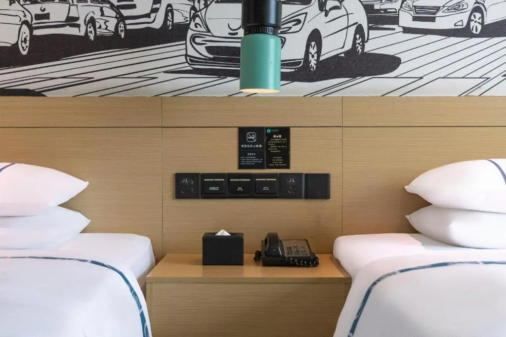 Bed in City Comfort Inn Haikou Zhongjie Road Walking Street