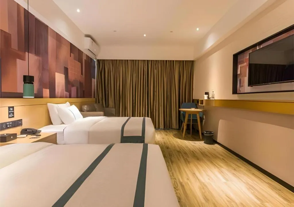 Bed in City Comfort Inn Haikou Zhongjie Road Walking Street