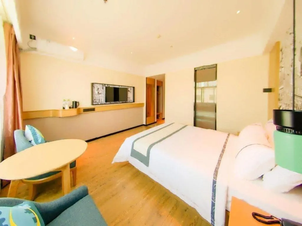 Bed in City Comfort Inn Haikou Zhongjie Road Walking Street