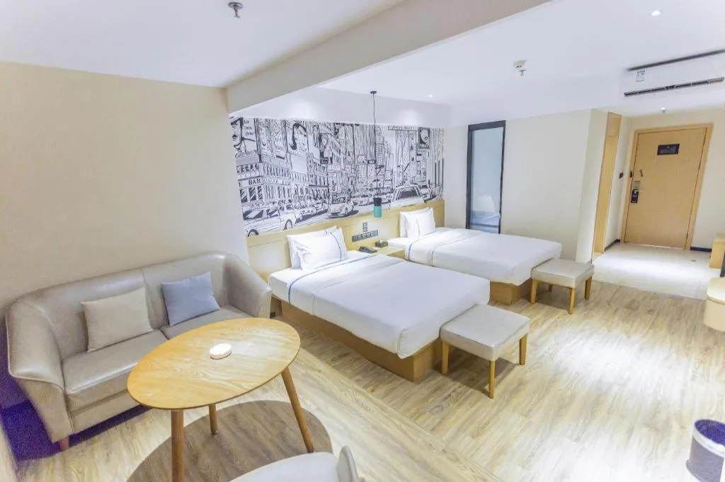 Bed in City Comfort Inn Haikou Zhongjie Road Walking Street