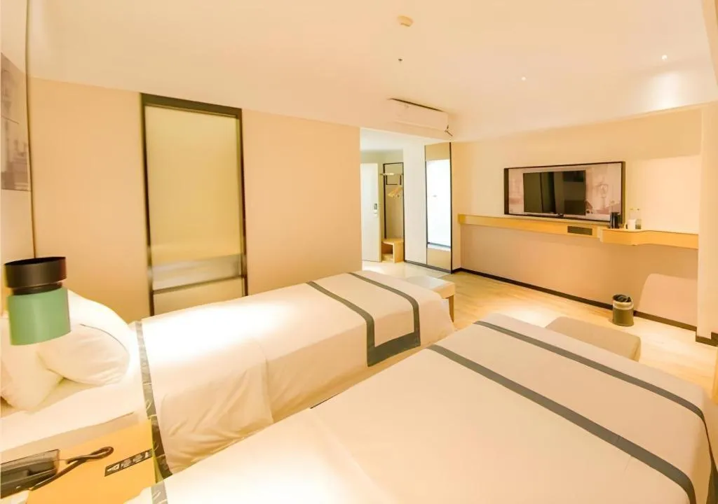 Bed in City Comfort Inn Haikou Zhongjie Road Walking Street