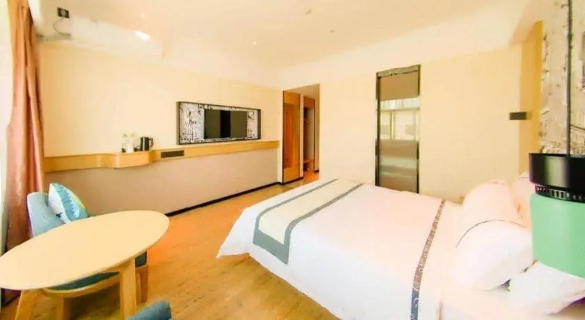 Bed in City Comfort Inn Haikou Zhongjie Road Walking Street