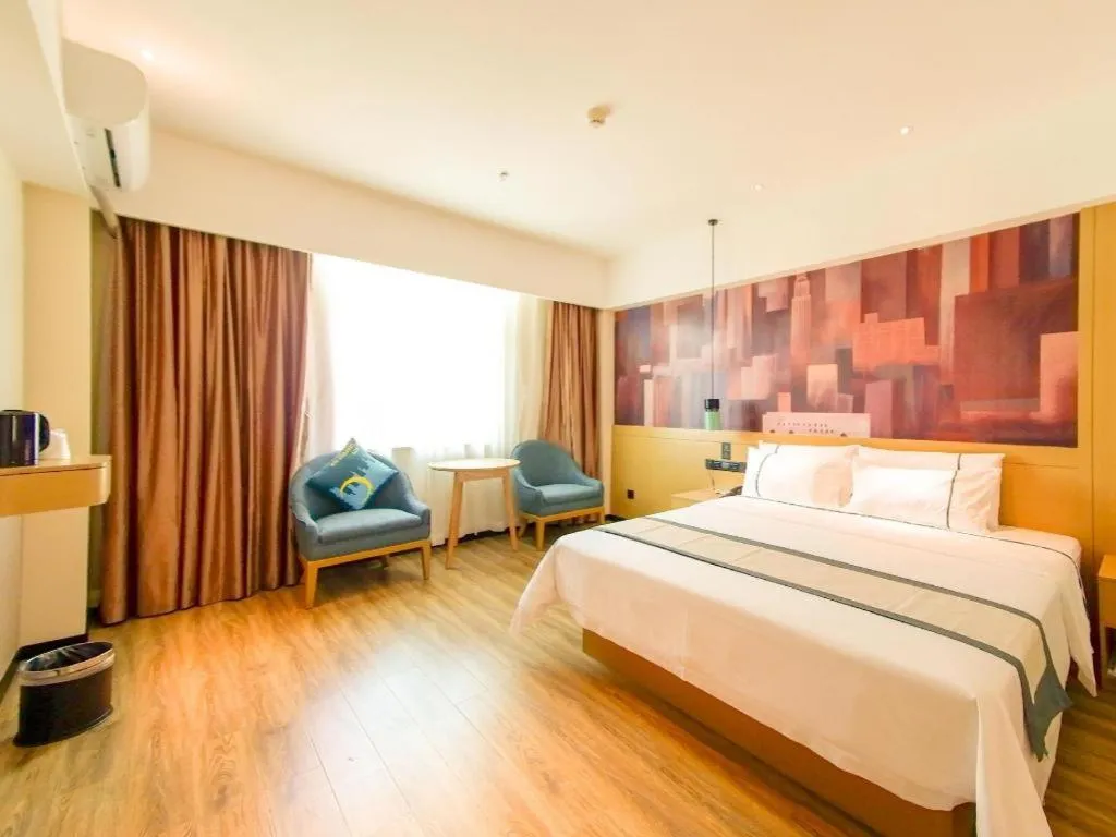 Bed in City Comfort Inn Haikou Zhongjie Road Walking Street