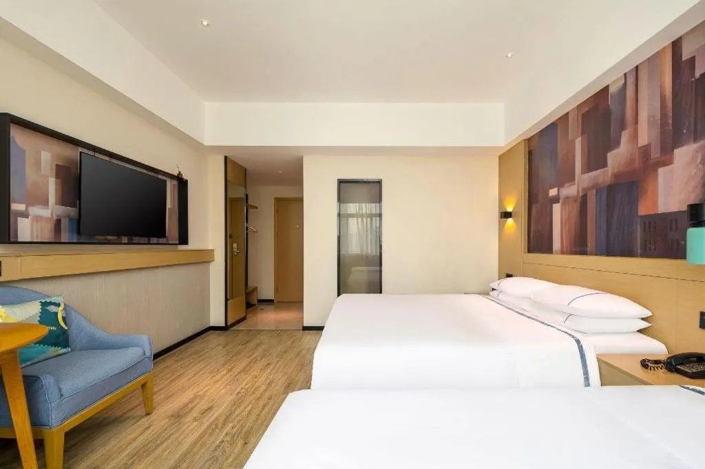 Bed in City Comfort Inn Haikou Zhongjie Road Walking Street