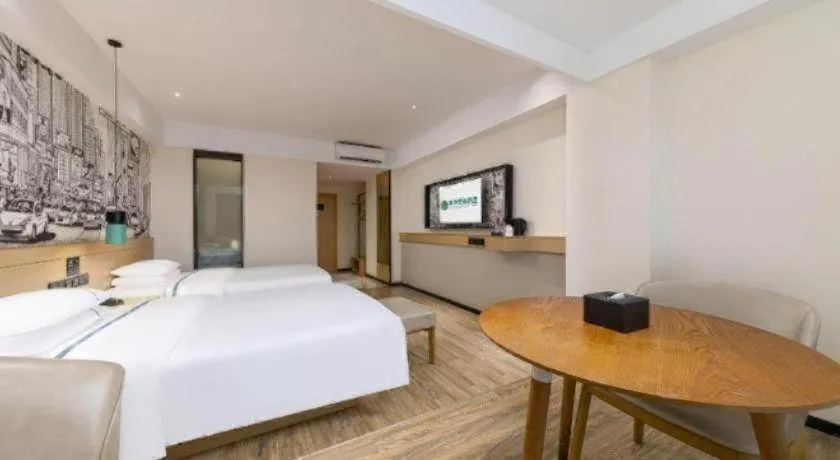 Bed in City Comfort Inn Haikou Zhongjie Road Walking Street
