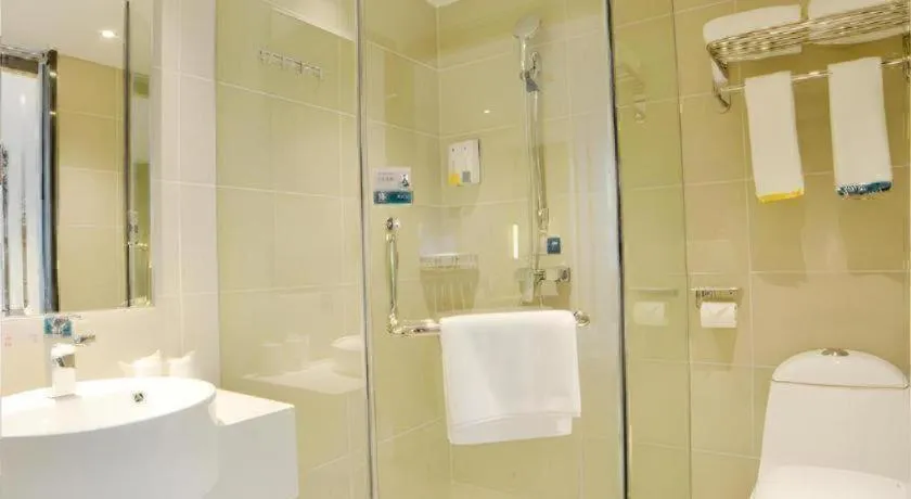 City Comfort Inn Wuhan Huanghe Tower Shouyi Metro Station