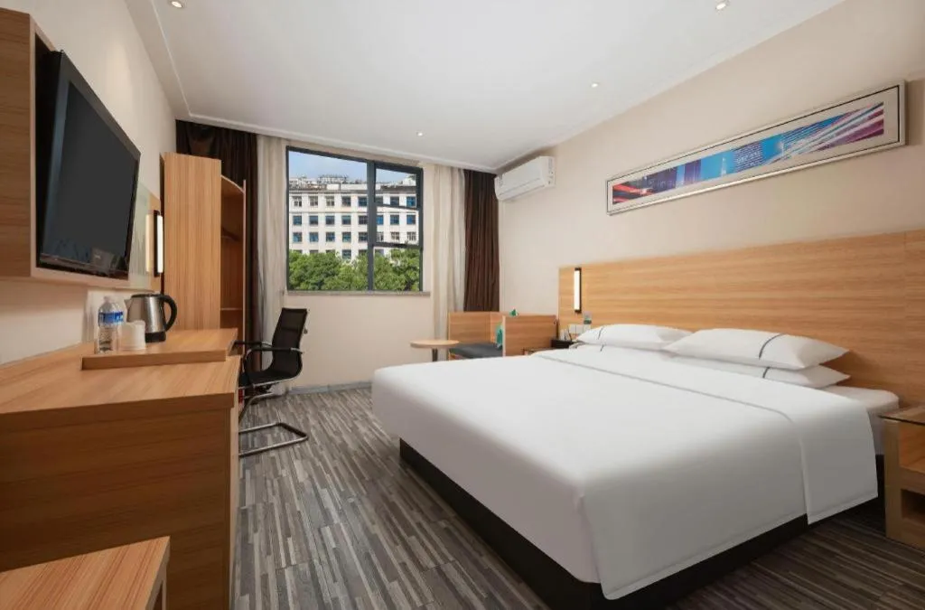 Bed in City Comfort Inn Wuhan Huanghe Tower Shouyi Metro Station