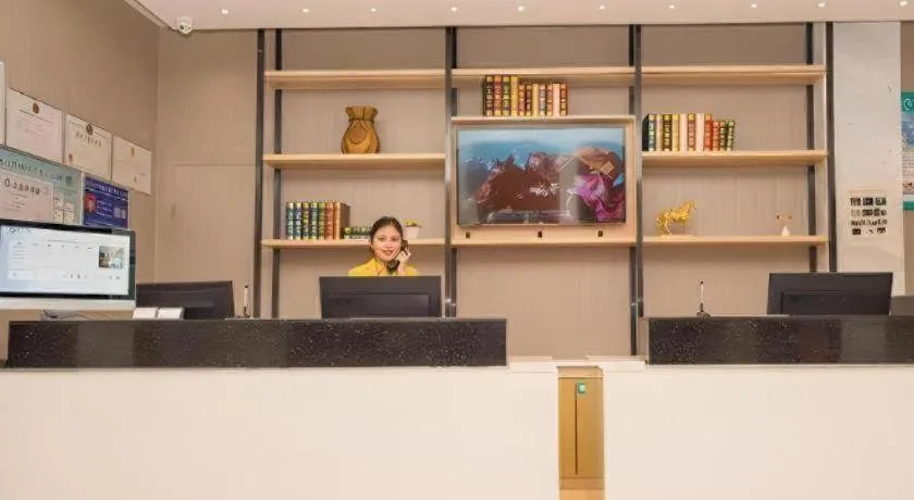 City Comfort Inn Wuhan Huanghe Tower Shouyi Metro Station